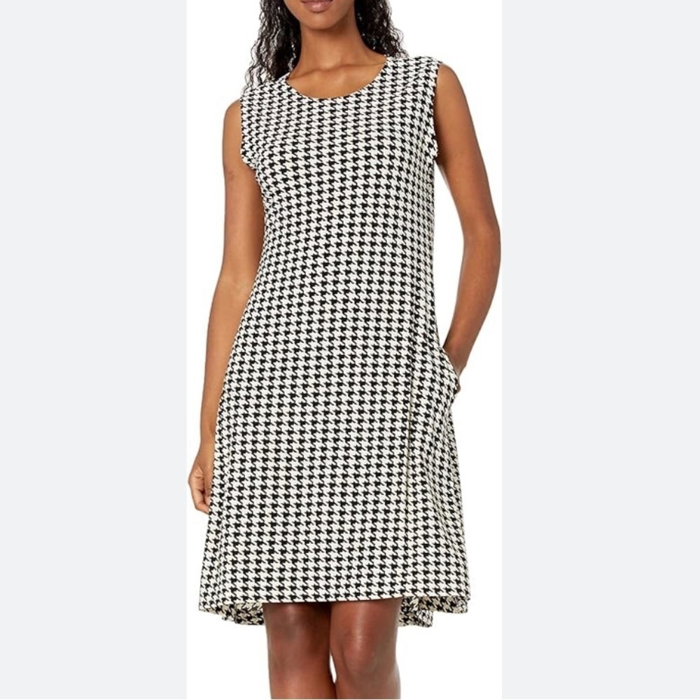 Norma Kamali Black White Houndstooth Knee Length Sleeveless Swing Dress EUC Sz M